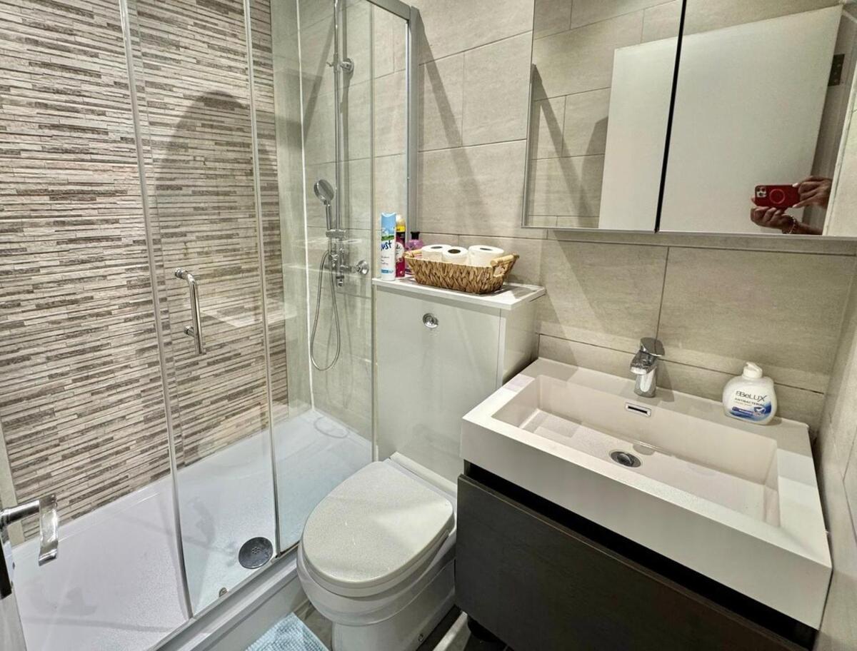 Modern Near Peckham Rye & Dulwich London